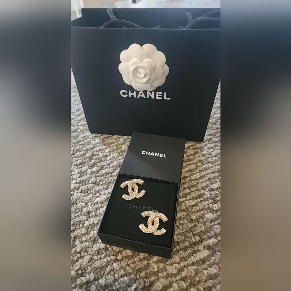 CHANEL Gold Earrings with Iconic CC Logo and Pearl Accents